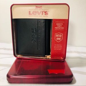 NIB Levi Men’s black trifold wallet